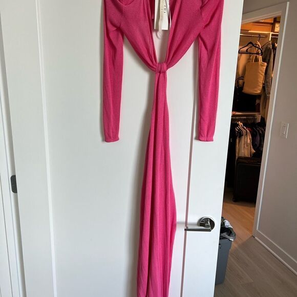 Daphne Dress in Rose
Bronx and Banco. BRAND NEW - Picture 3 of 8